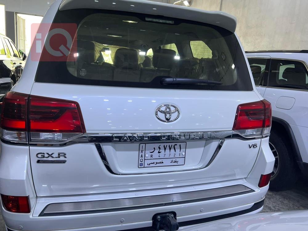 تويوتا لاندكروزر